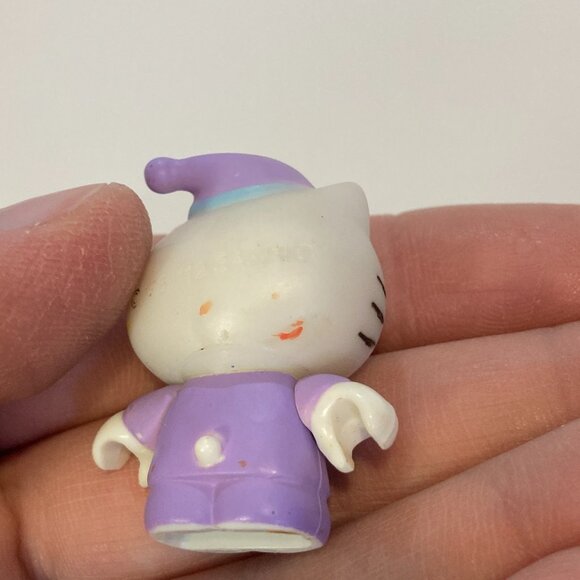 Sanrio Mega Bloks Hello Kitty Building Set Minifigures Lot of 2 Pajamas Purple - Picture 7 of 9